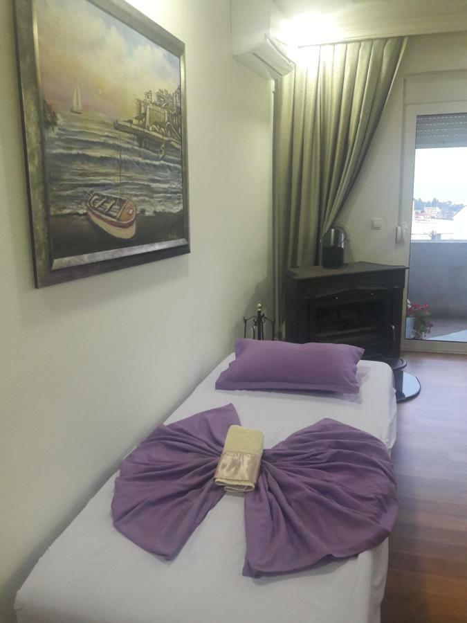 Apartments Dzan Ulcinj Bagian luar foto